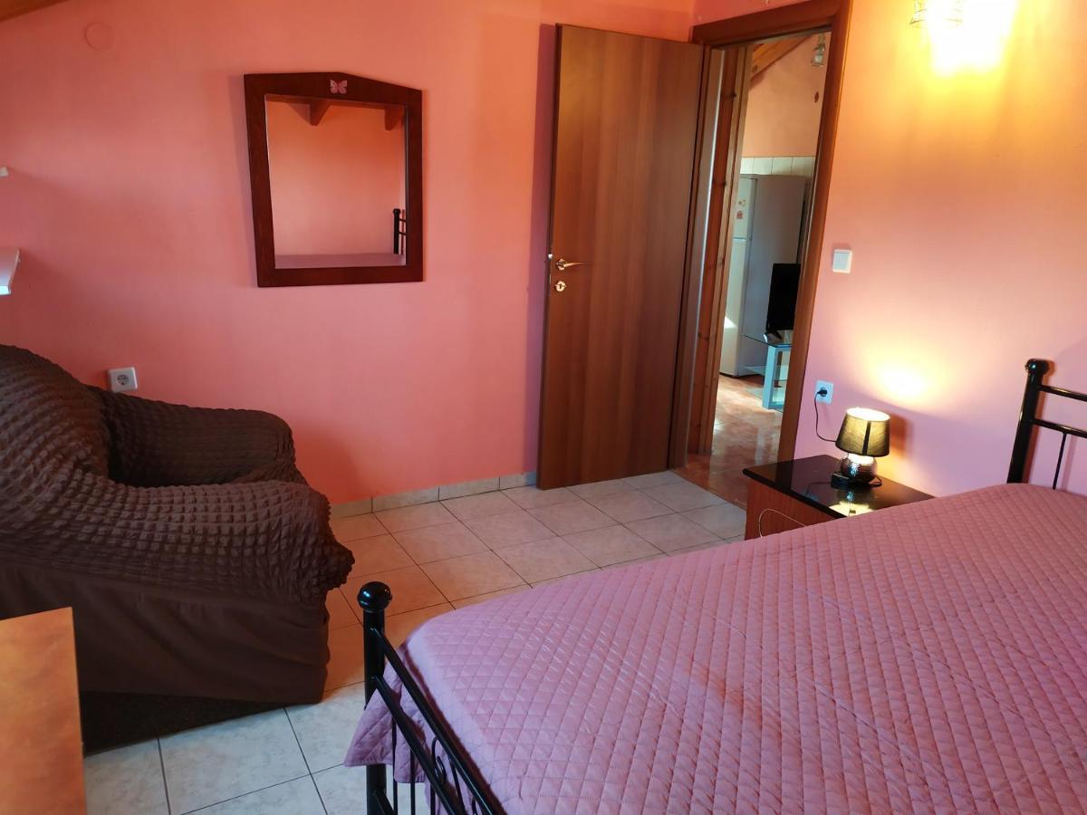 Noufara Apartments Néa Meságkala Zimmer foto
